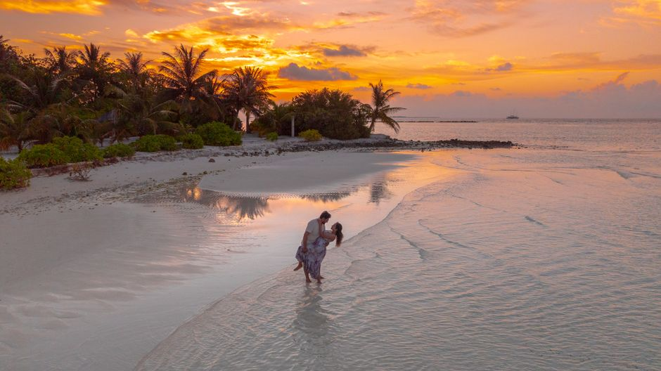 Budget Honeymoon Destinations That Offer Romance Without Breaking the Bank - travel photo 2
