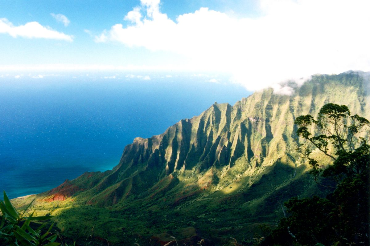 Romantic Getaways in Kauai: Which Coast Is Right for You